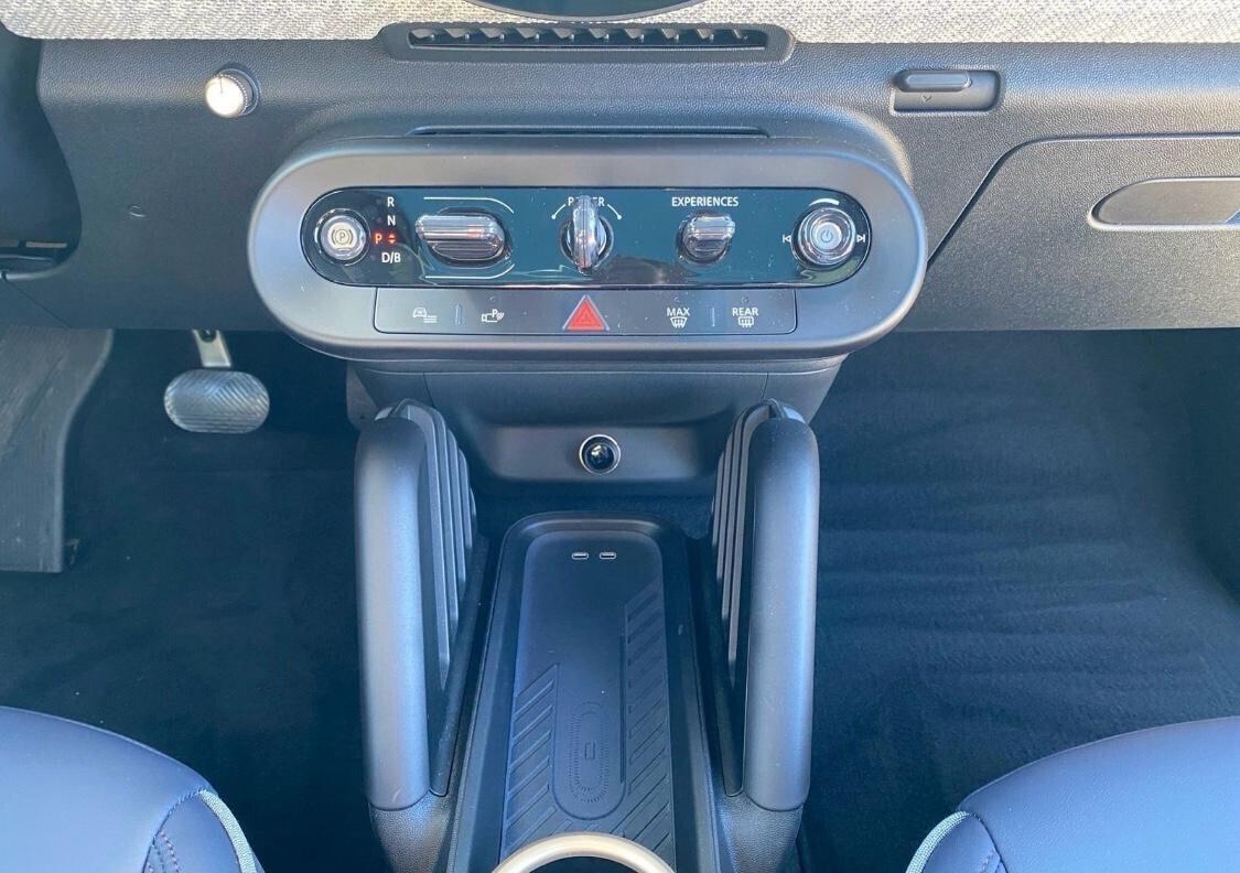 Mini Cooper E Favoured - elettrica 184 CV