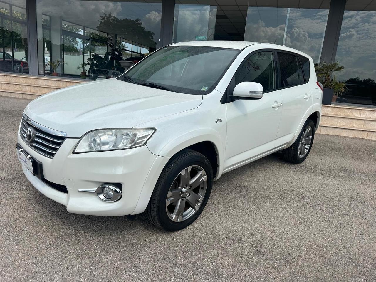 Toyota RAV4 Crossover 2.2 D-Cat A/T 150 CV Executive