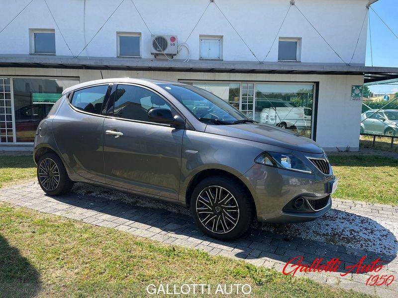 Lancia Ypsilon 1.0 FireFly 70cv S&S Hybrid GOLD