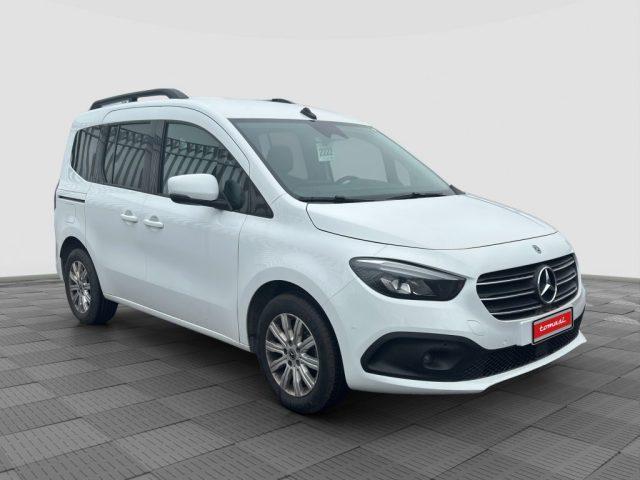 MERCEDES-BENZ CLA sse T T 180d Premium