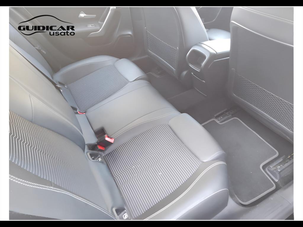Mercedes-Benz Classe A - W177 2018 - A 180 d Sport auto