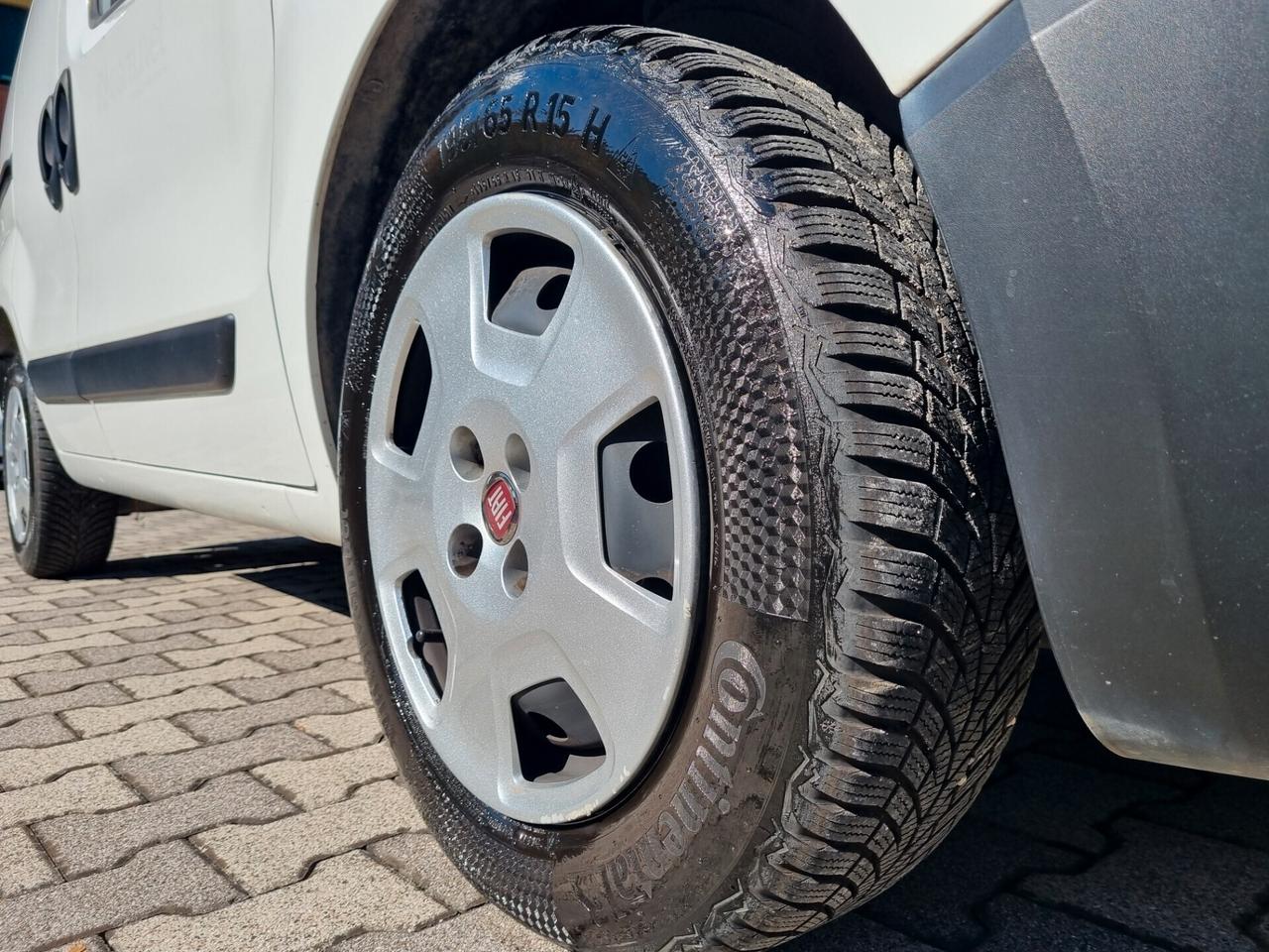 Fiat Fiorino 1.3 MJT 95CV Cargo SX