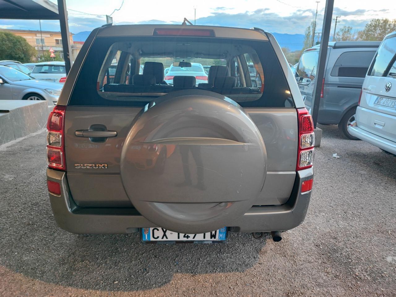 Suzuki Grand Vitara 1.9 DDiS 5 porte