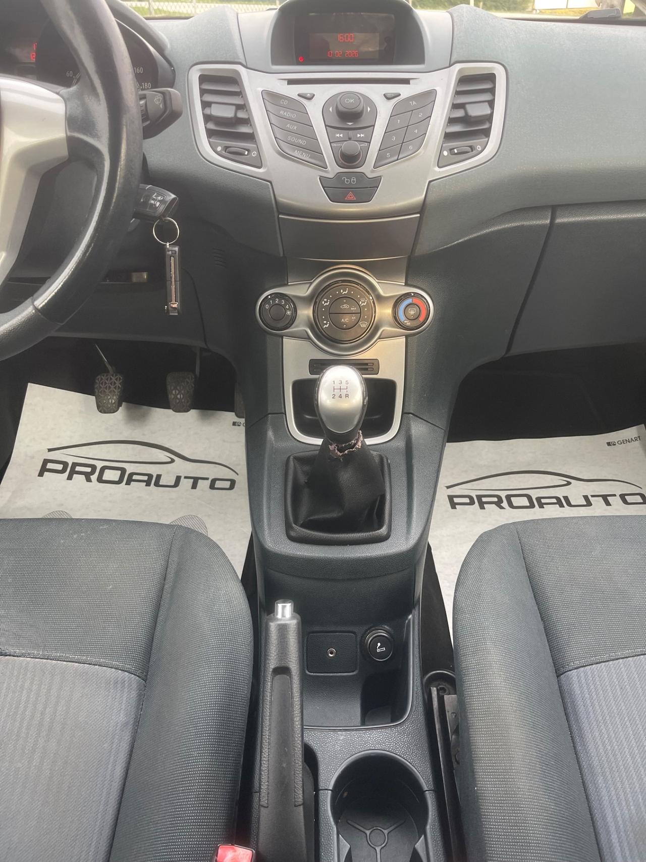 Ford Fiesta 1.6 TDCi 90CV 5 porte DPF Titanium