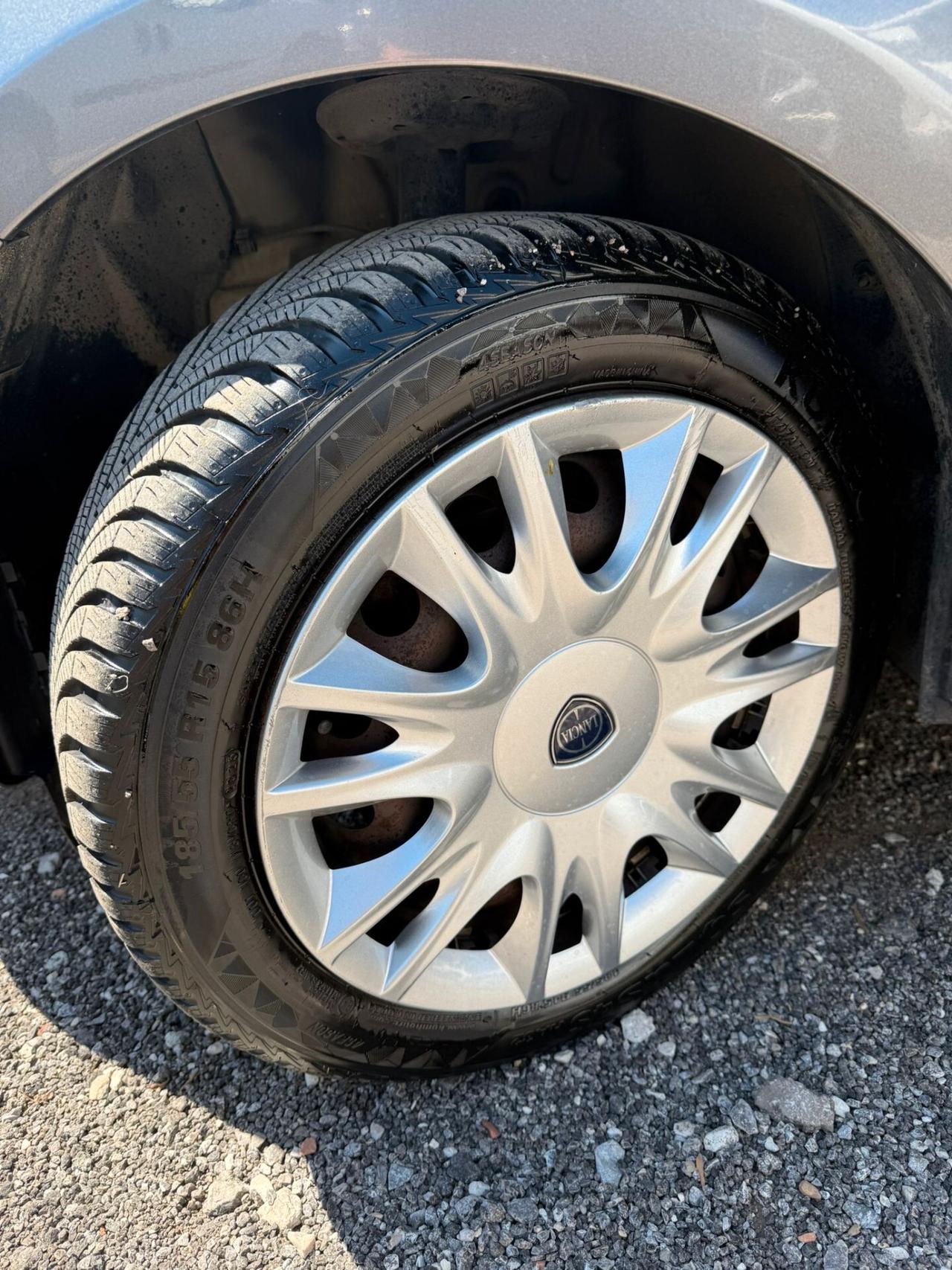 Lancia Ypsilon 1.2 69 CV 5 porte S&S Platinum