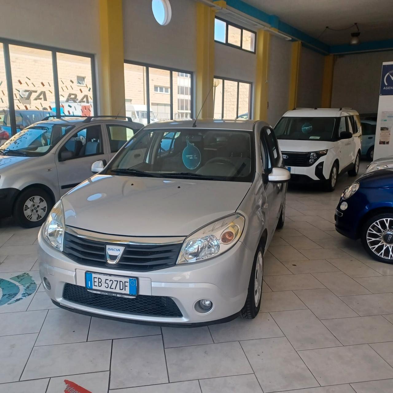 149.588 GPL DI FABBRICA SANDERO 1.4 PER NEOPATENTATI
