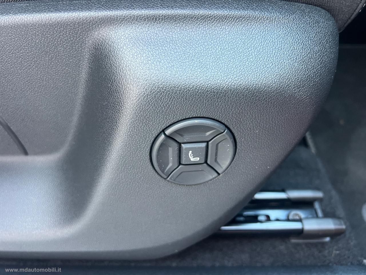 VOLKSWAGEN Tiguan 2.0 TDI 150CV SCR DSG R-Line NUOVO MODELLO IVA ESPOSTA