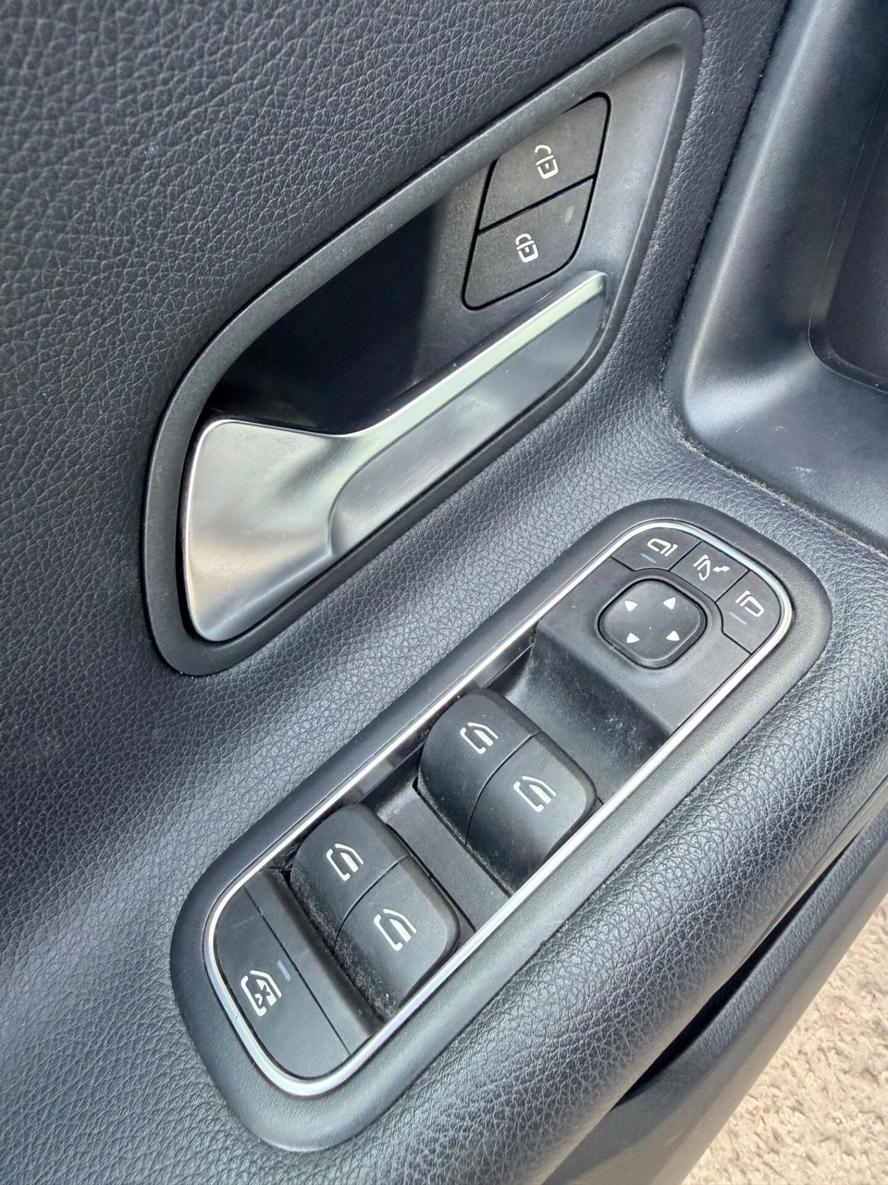 MERCEDES BENZ CLASSE A180 CDI AUTOMATICA
