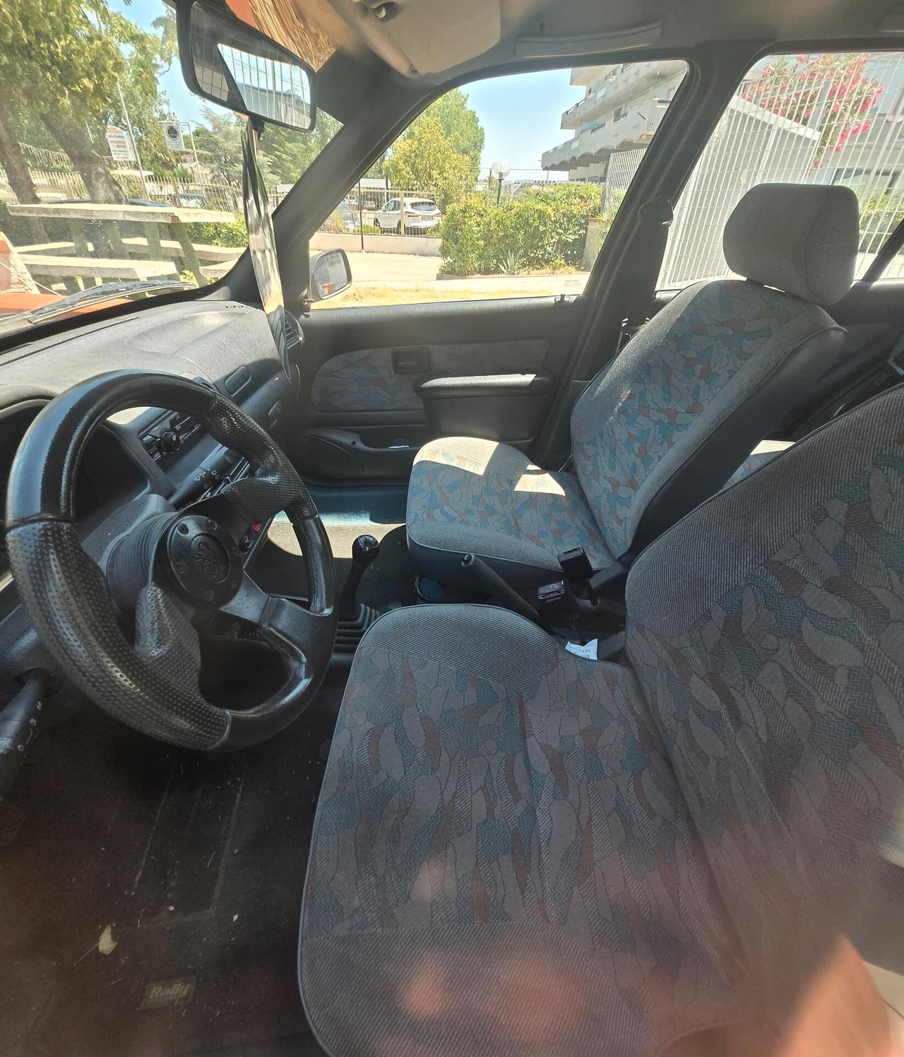 Peugeot 106