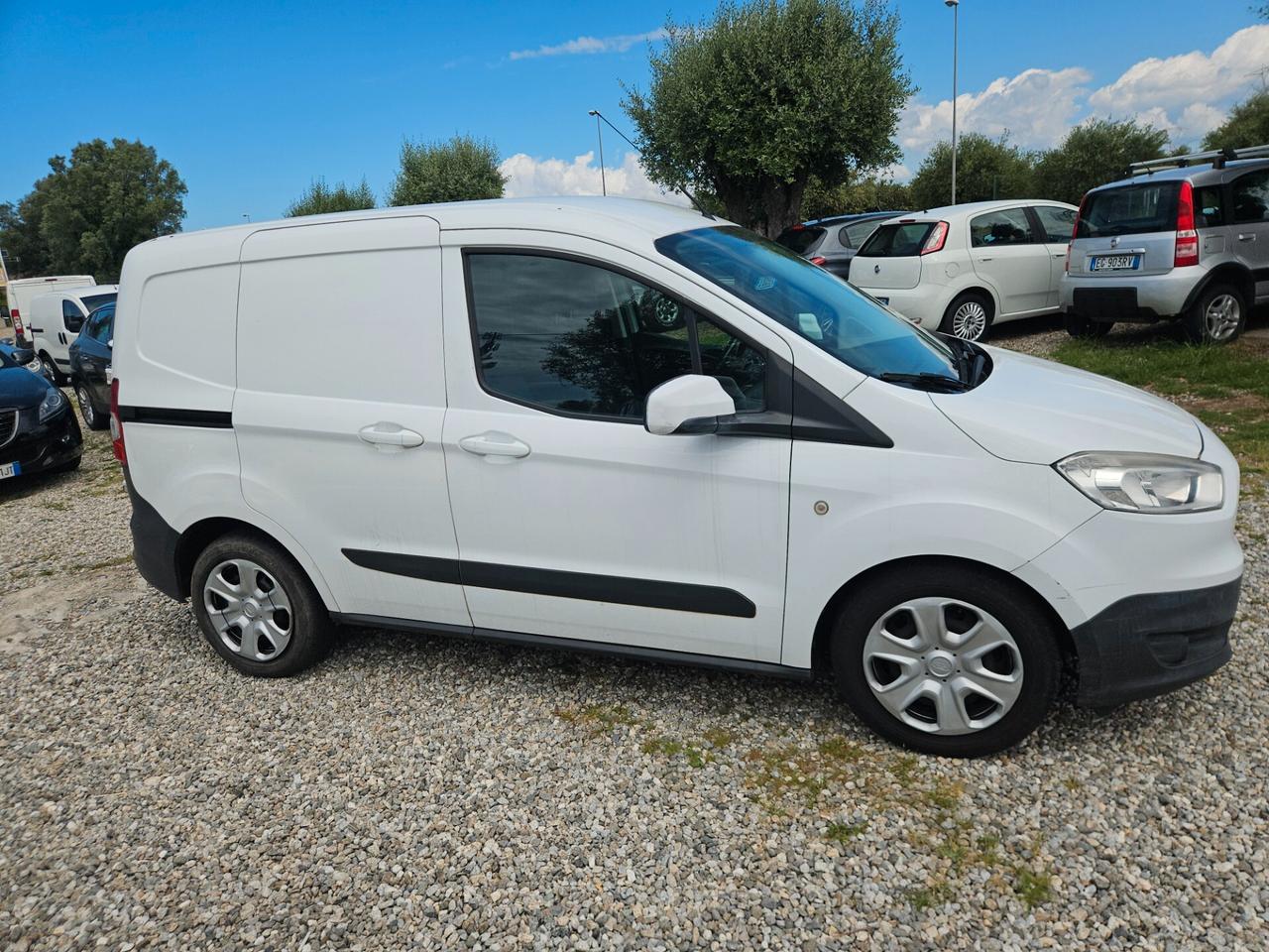 Ford Transit Courier 1.5 TDCi 75CV Van Trend