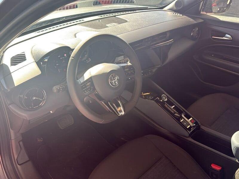 Alfa Romeo Junior 1.2 136 CV Hybrid eDCT6