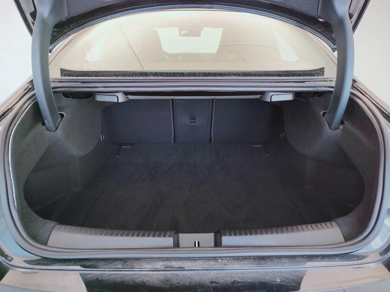 Mercedes-Benz CLA Coupe - C118 - CLA Coupe 200 d Premium auto