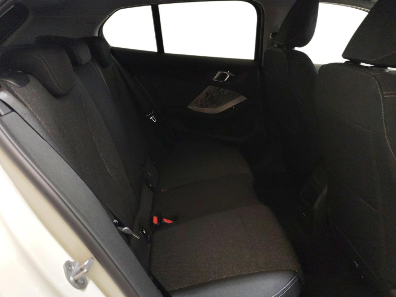 BMW Serie 1 120d 48V MSport Design