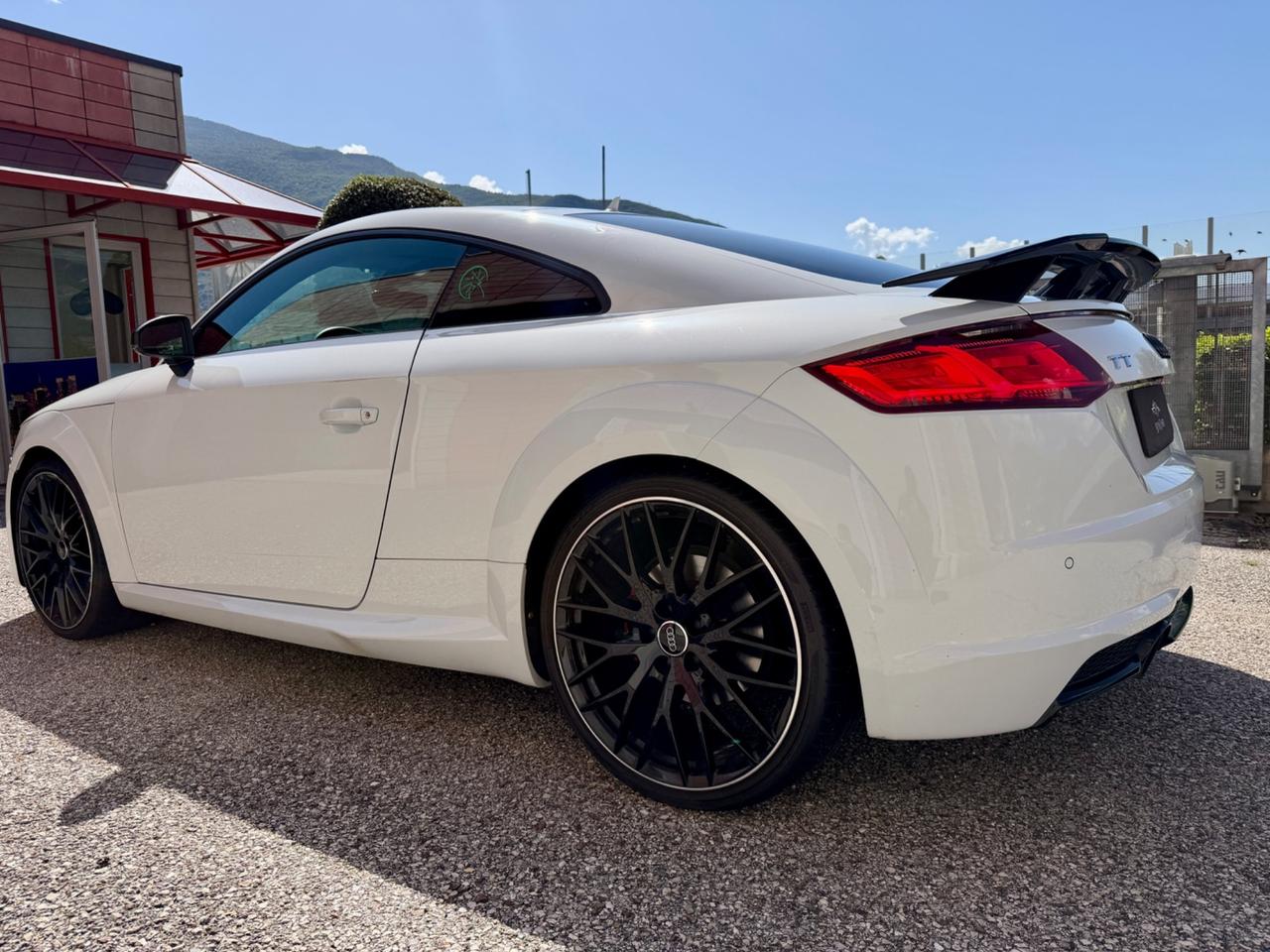 Audi TT S - Coupé 2.0 TFSI quattro S Line