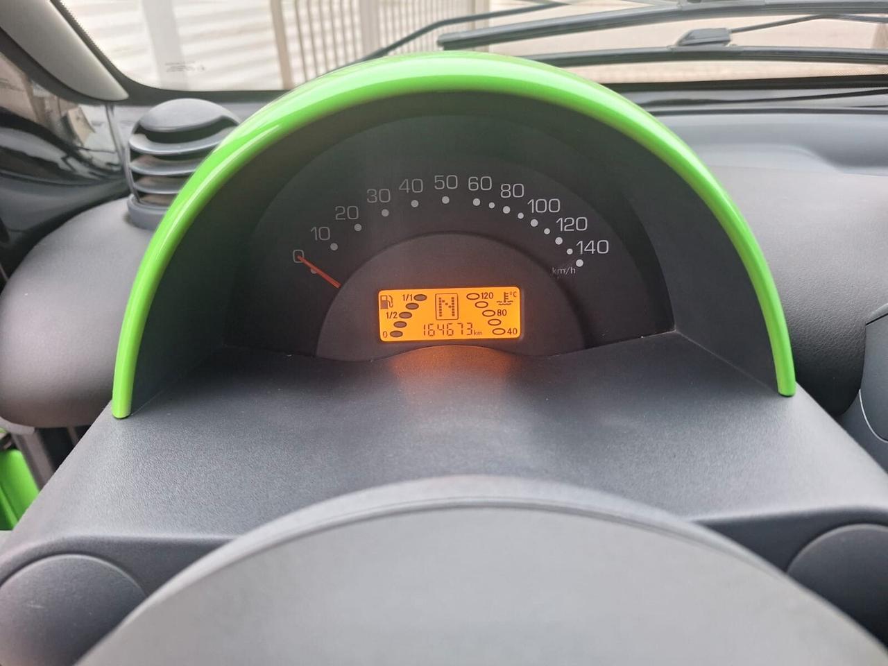 Smart ForTwo 799 Autocarro N1