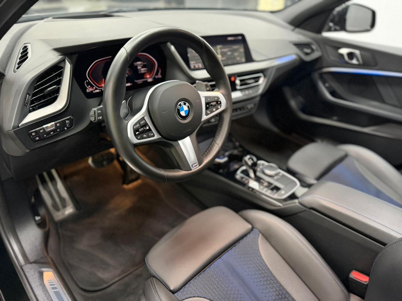 Bmw 118 118d 5p. Msport