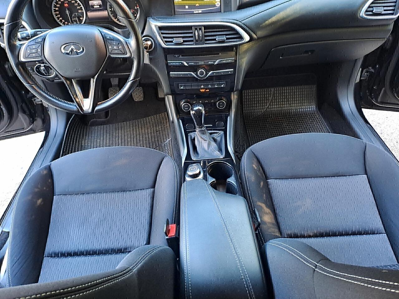 Infiniti Q30 1.5 diesel Premium