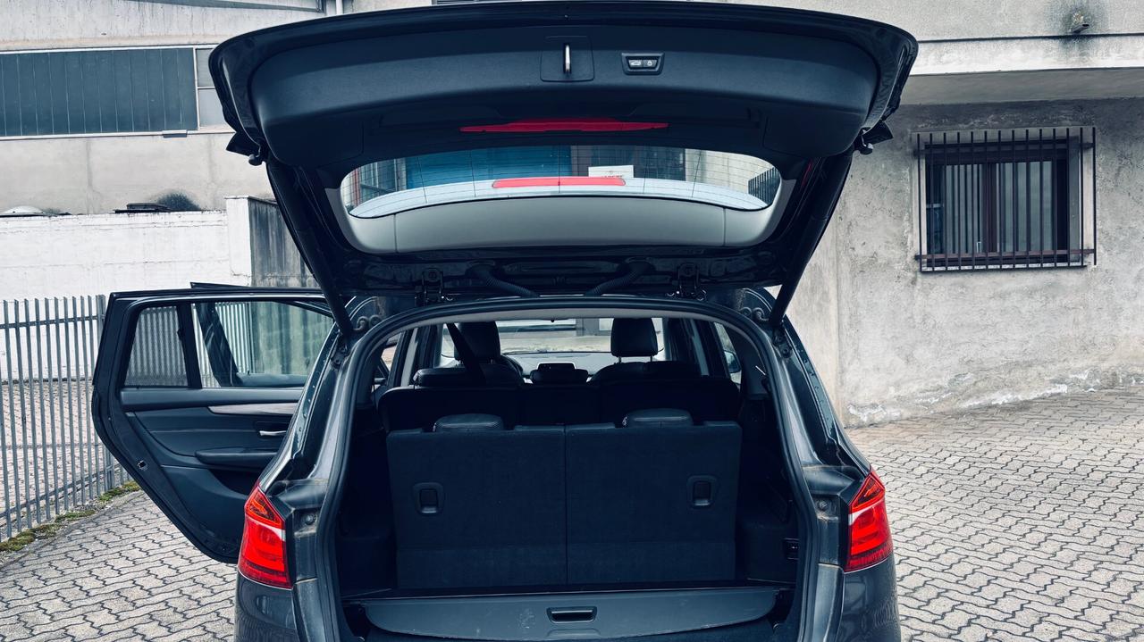Bmw 2er Active Tourer 218d Luxury