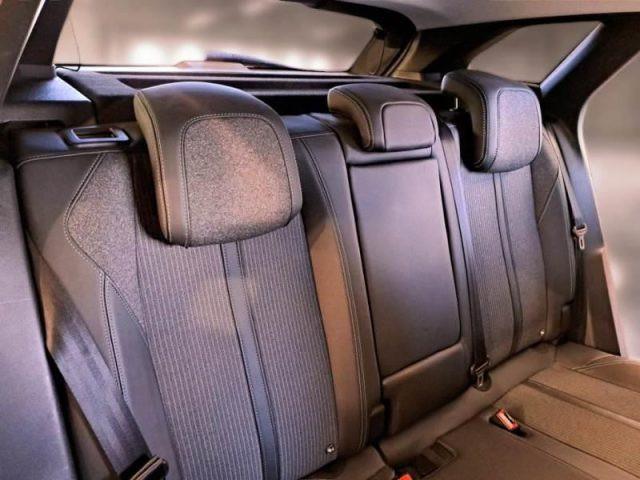 PEUGEOT 3008 BlueHDi 130 S&S Allure