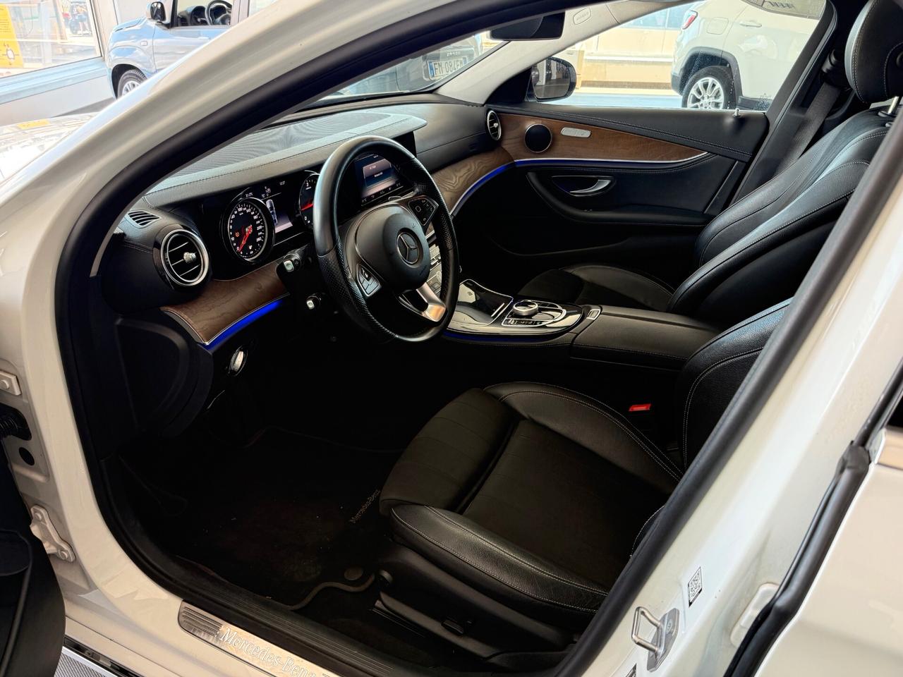 Mercedes-benz E 220 E 220 d 4Matic Auto Sport
