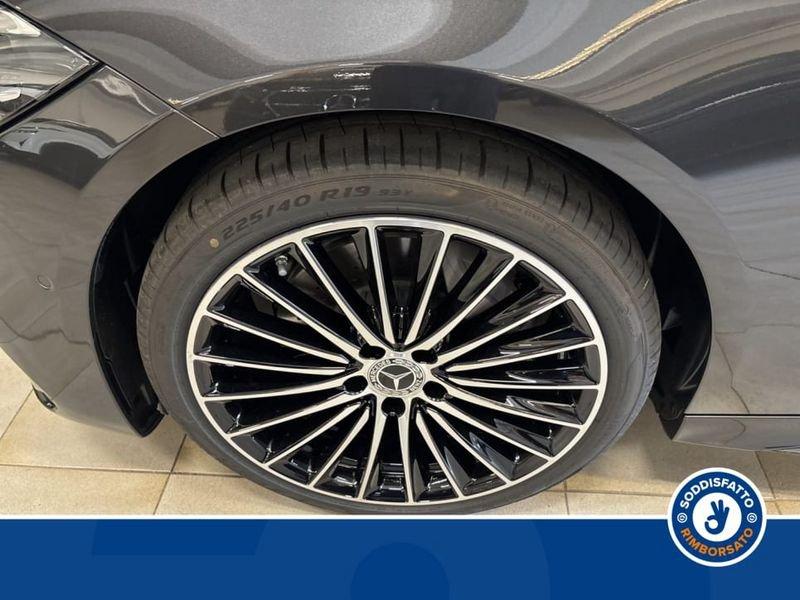 Mercedes-Benz Classe C 220d Mild Hybrid Berlina AMG Line Advanced