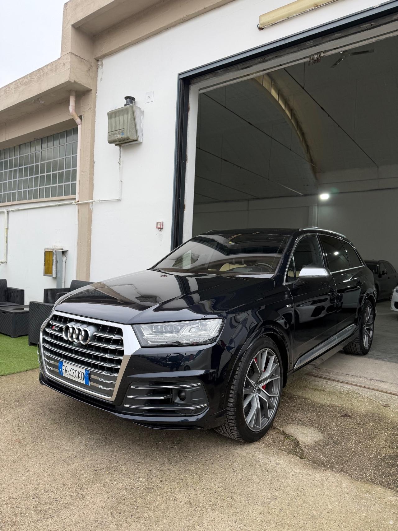Audi Q7 SQ7 4.0 V8 TDI quattro tiptronic Business Plus