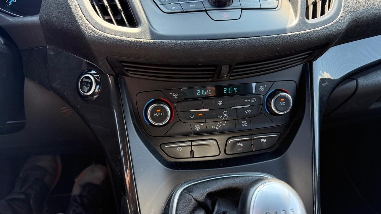 Ford Kuga 1.5 EcoBoost 120 CV S&S 2WD ST-Line