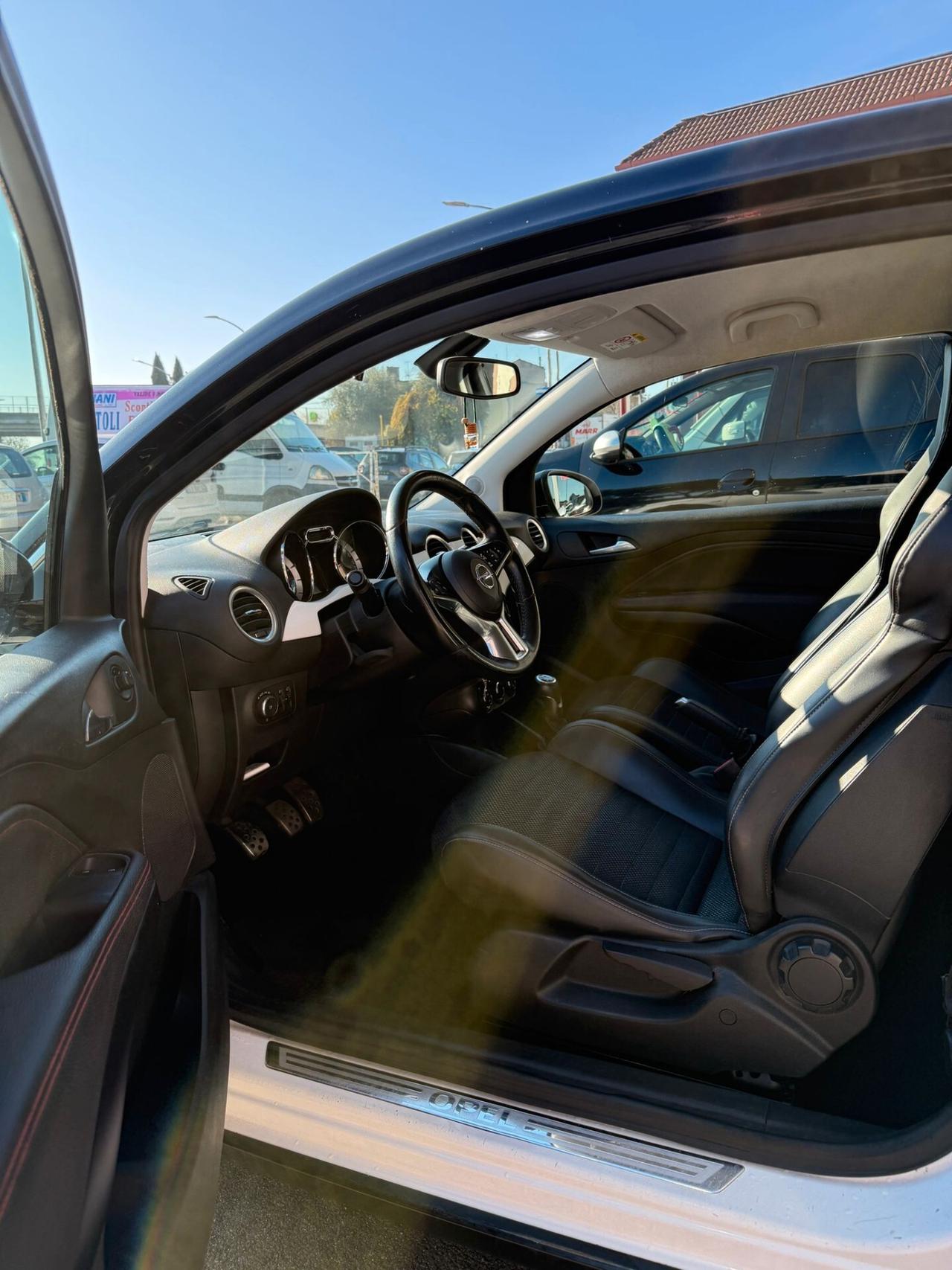 Opel Adam 150CV Versione Recaro