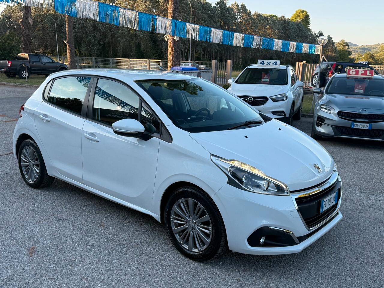 "SUPER ECO" Peugeot 208 PureTech GPL Active