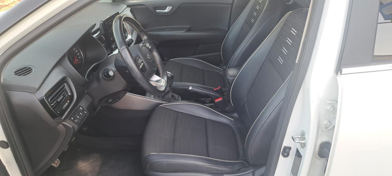 Kia Stonic 1.0 T-GDi 100 CV MHEV iMT GT Line