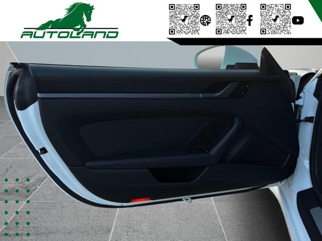 PORSCHE 911 992 Carrera