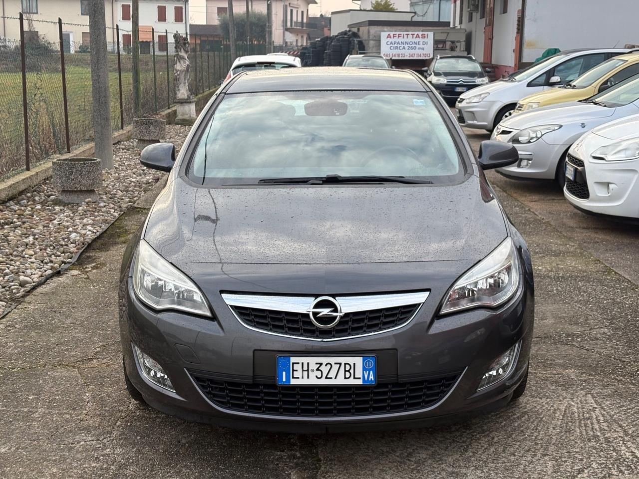 Opel Astra 1.6 115CV 5 porte Cosmo