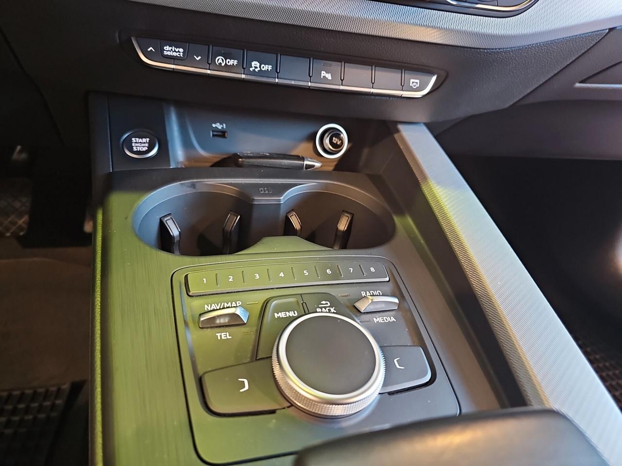 Audi A4 Avant 2.0 TDI 190 CV S tronic S line edition BOOK SERVICE AUDI