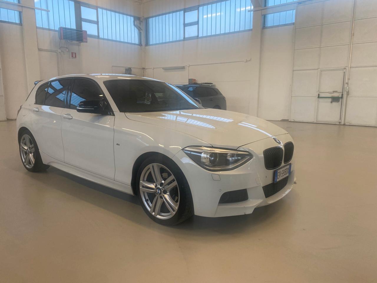 Bmw 118 118d 5p. Msport