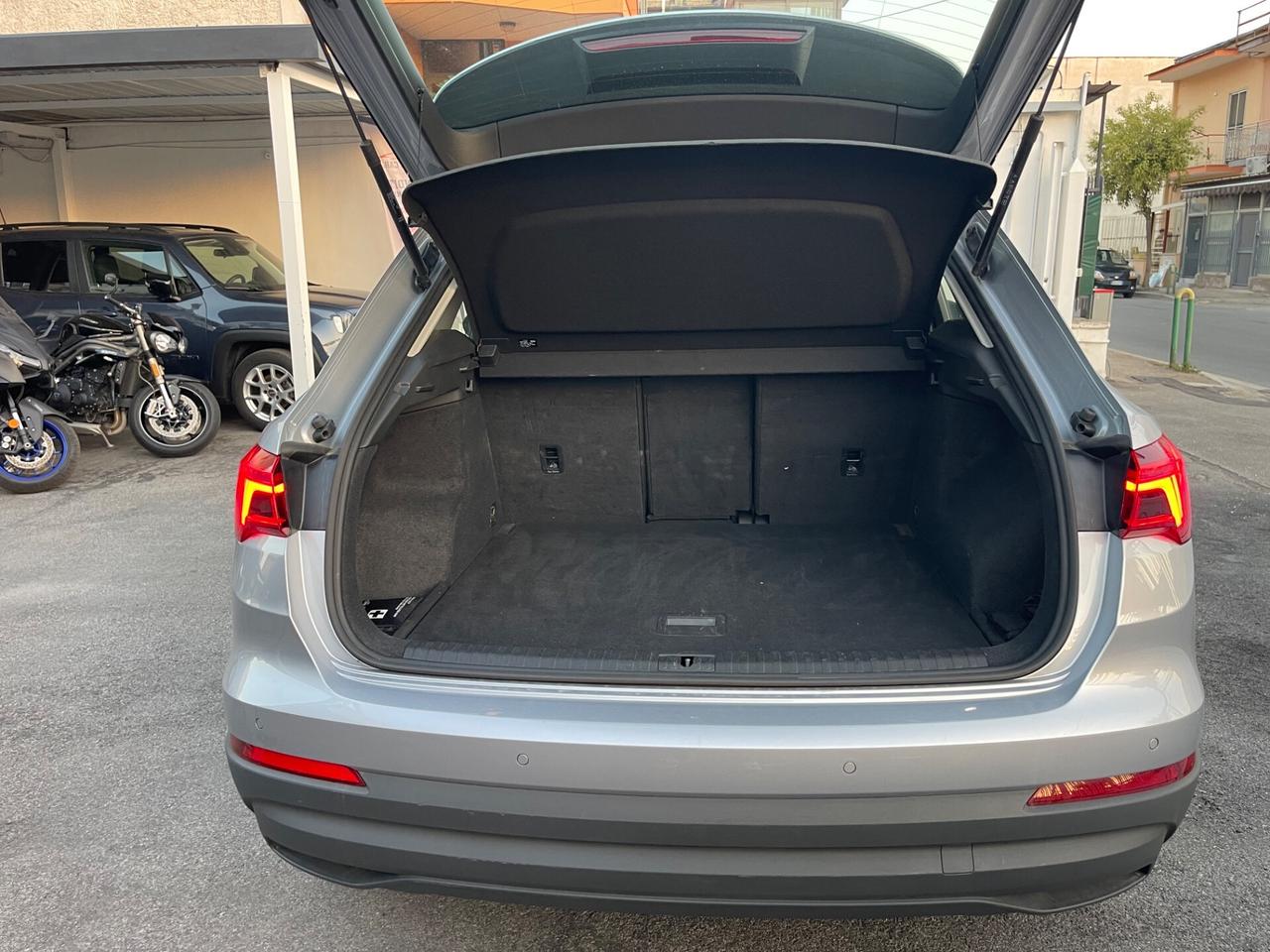 Audi Q3 35 TDI S tronic Business Advanced KM CERTIFICATI!!!