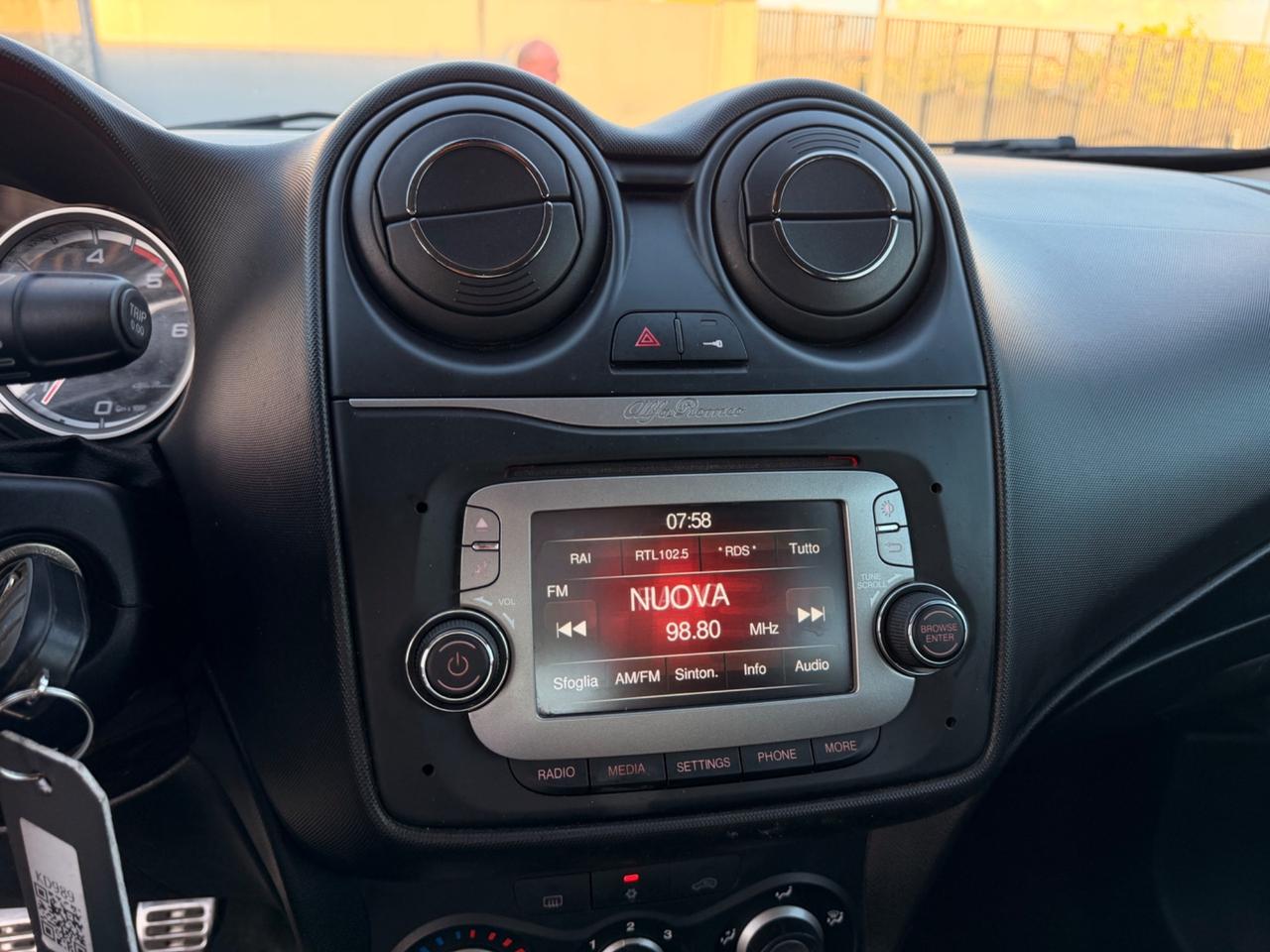 Alfa Romeo MiTo 1.3 JTDm-2 95CV Distinctive