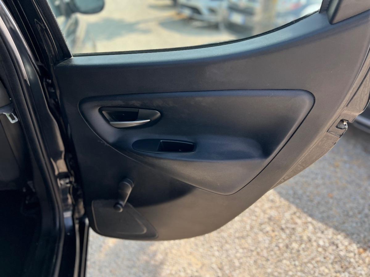 LANCIA - Ypsilon - 1.3 MJT 16V 95 CV 5 porte S&S Elefantino