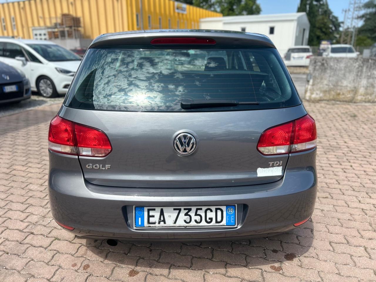 Volkswagen Golf 1.6 TDI DPF 5p. Highline