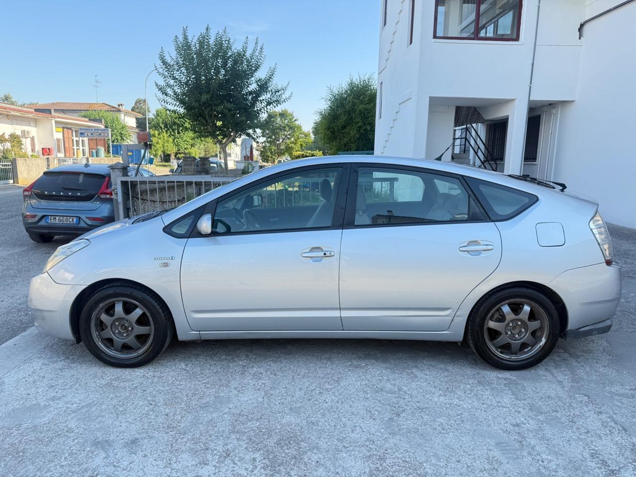 Toyota Prius 1.5 HYBRID 5P. POCHI KM 2008 NEOPAT