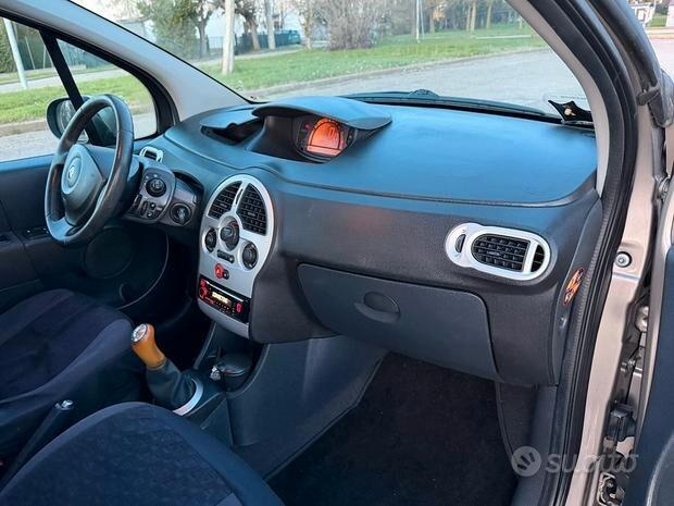 Renault Modus Grand 1.5 dCi 85CV Dynamique