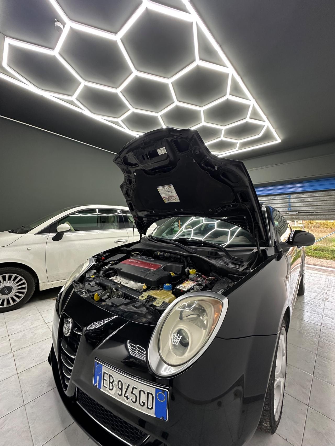 Alfa Romeo MiTo 1.6 JTDm 16V Distinctive Premium Pack