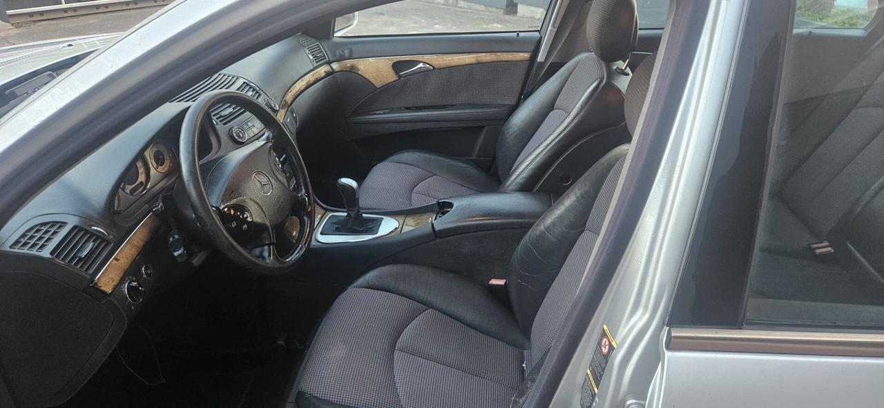 Mercedes-benz E 220 CDI cat Avantgarde