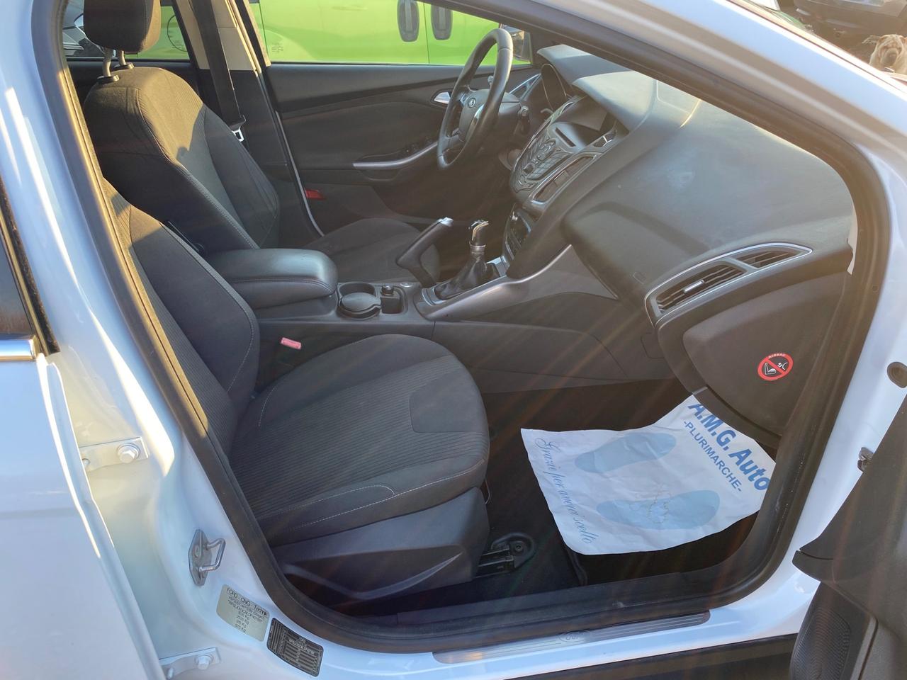 Ford Focus 1.6 120 CV 88 KW GPL SW Titanium