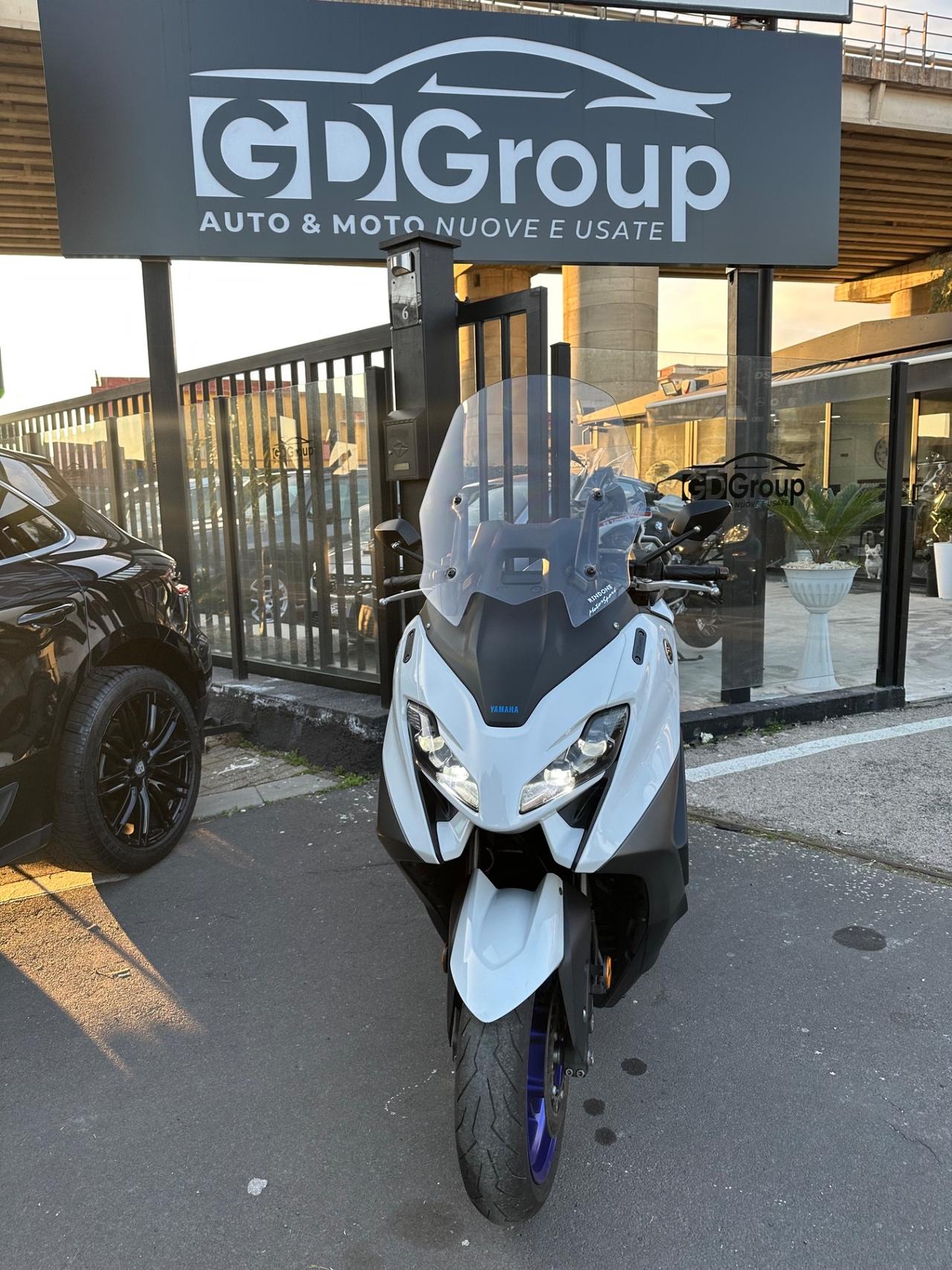 Yamaha TMAX 560