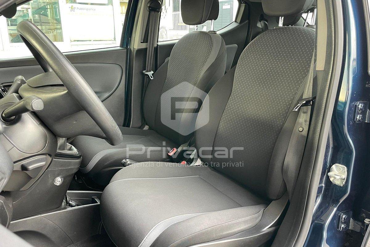 LANCIA Ypsilon 1.2 69 CV 5 porte Silver