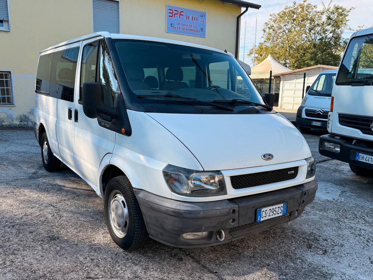 Ford Transit 2.0 Tdci 9 Posti Gancio Traino 18q