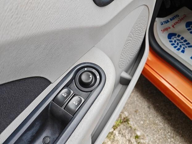 RENAULT Twingo 1.2 8v *FULL OPTIONAL*