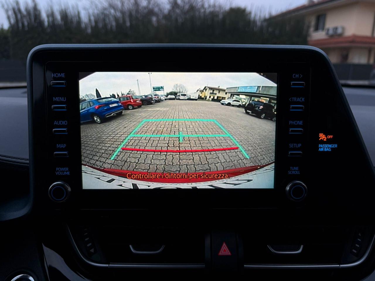 TOYOTA C-HR 1.8 IBRIDA TAGLIANDATA SI NEOPAT