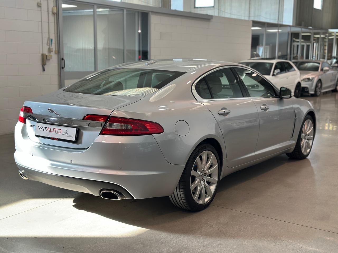Jaguar XF 4.2 V8 Premium Luxury