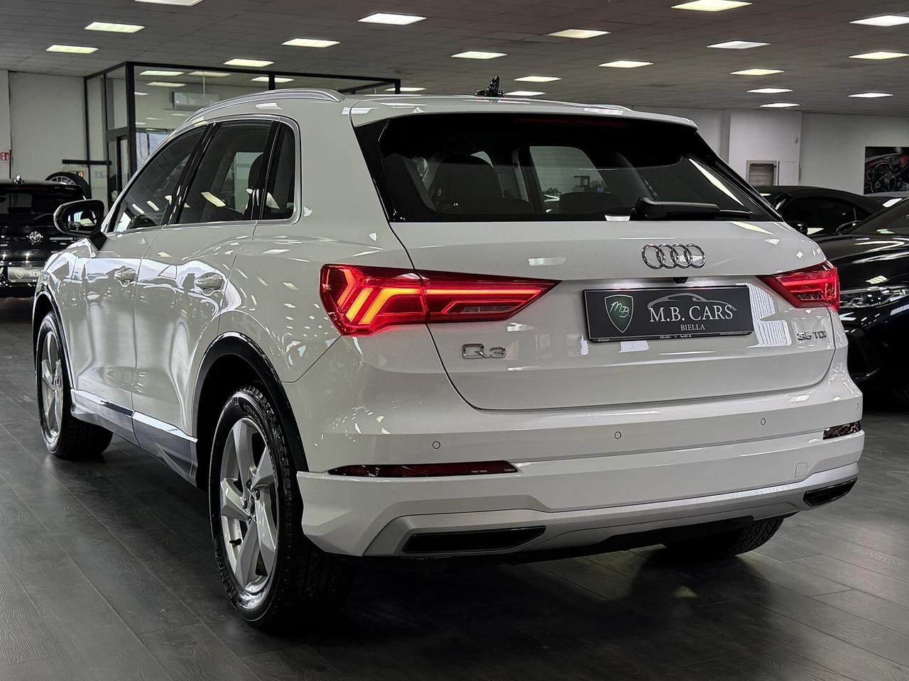 Audi Q3 35 2.0 tdi Business s-tronic